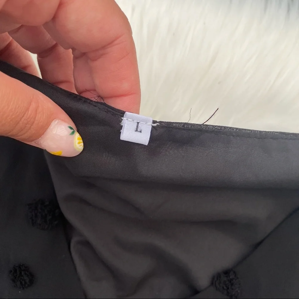 Patterned Ruffle Black Dress - Picture 3 of 3
